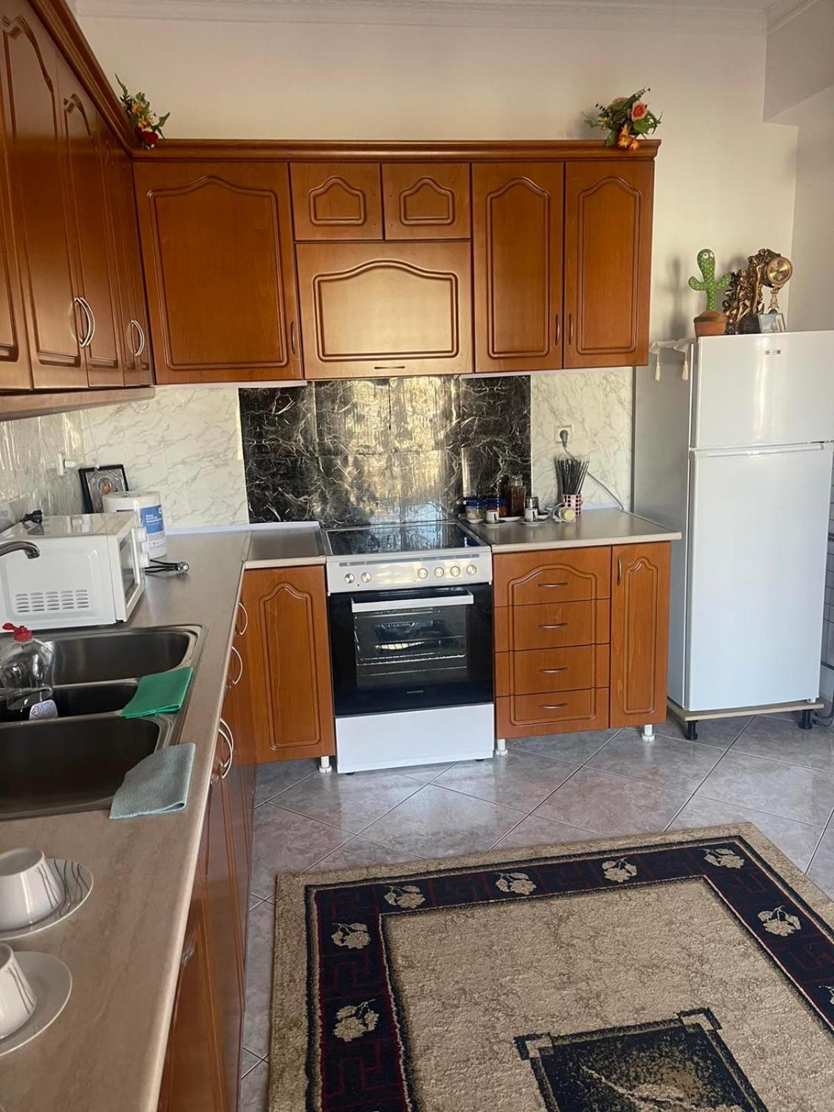 Bright Apartment, Spacious Near The Center Tríkala エクステリア 写真
